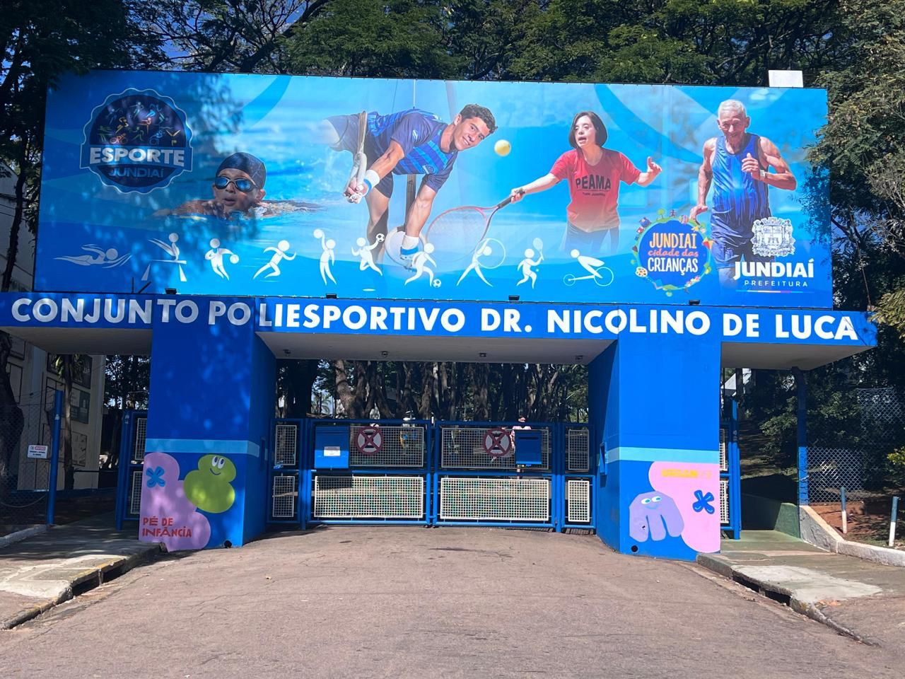 Centros Esportivos abrem às 11h na segunda (24), dia de jogo do Brasil