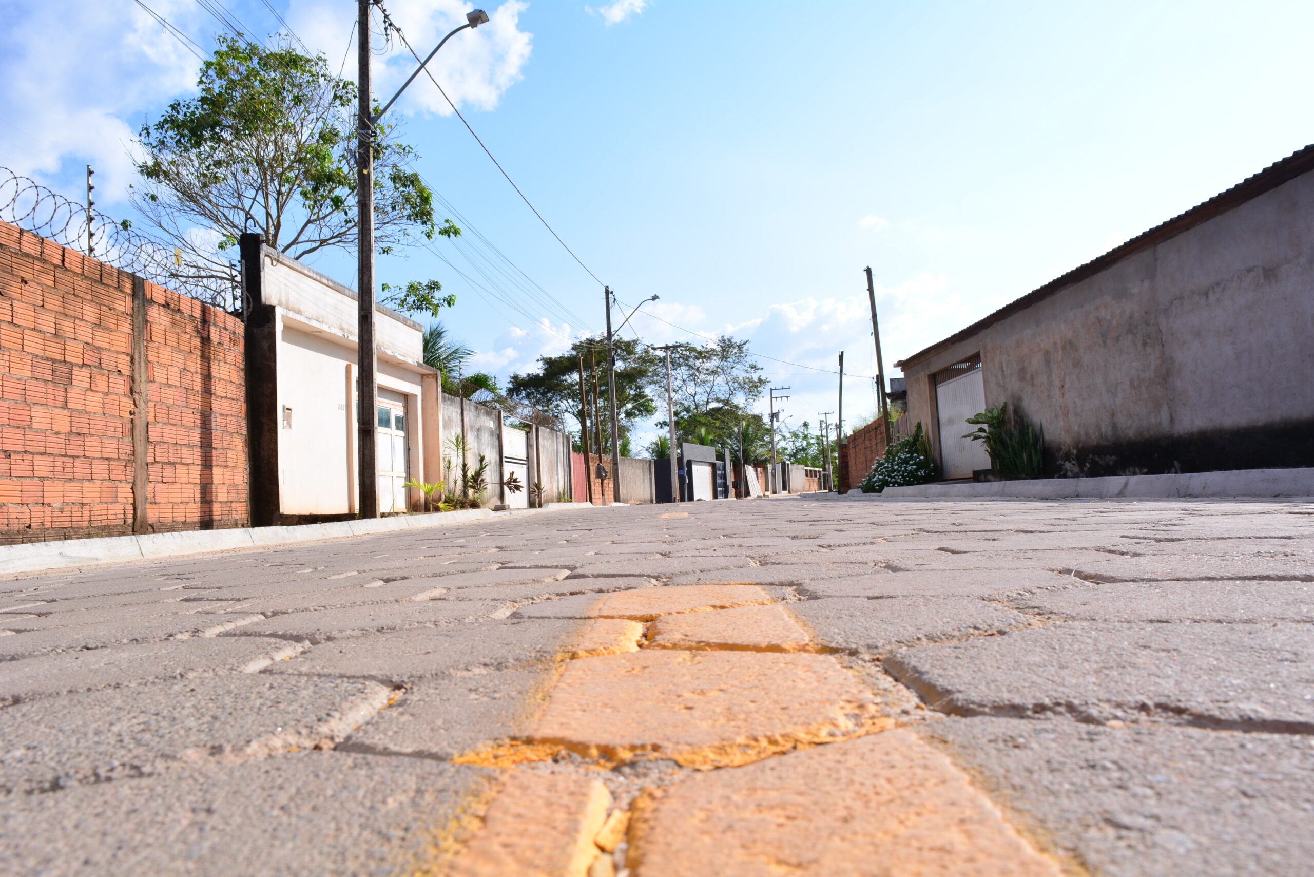 Prefeito Dr. Furlan entrega 2,1 km de pavimentação em bloquetes no bairro Goiabal, Zona Oeste de Macapá – Prefeitura Municipal de Macapá