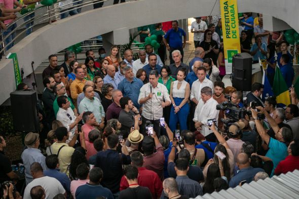 Prefeitura de Cuiab | Emanuel Pinheiro entrega nova estrutura do Mercado do Porto em evento prestigiado por autoridades e reafirma seu compromisso com o resgate da cuiabania e o fomento ao desenvolvimento da Capital