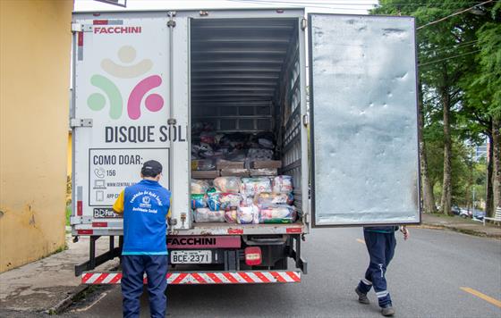 Curitiba envia ajuda humanitria para Almirante Tamandar nesta quinta-feira