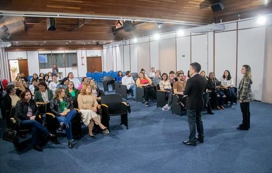 FAS forma 60 novos cuidadores de idosos em parceria com o Senac em Curitiba