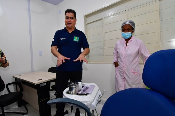 Prefeitura de Cuiab | Prefeito revoga exoneraes de profissionais da odontologia pelo gabinete de interveno do Estado e garante retomada dos atendimentos nos Centros de Especialidades Odontolgicas