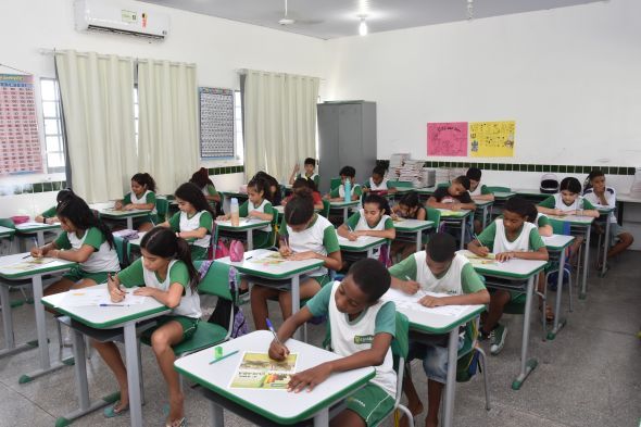 Prefeitura de Cuiab | Rede pblica municipal de Educao disponibiliza 8.563 vagas para novos estudantes, na faixa etria de 4 a 14 anos