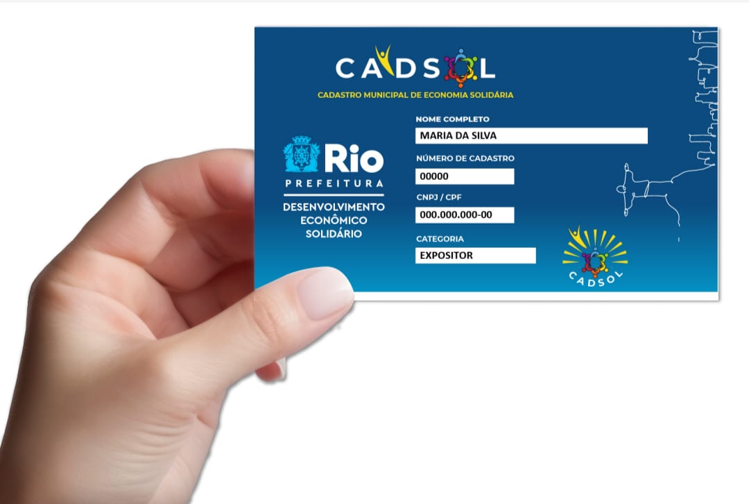 Carteira do Artesão Carioca é entregue a 400 profissionais para valorizar a atividade no município - Prefeitura da Cidade do Rio de Janeiro